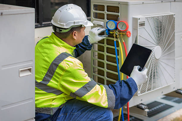 Professional Hvac Installation technician working in Kintnersville, PA